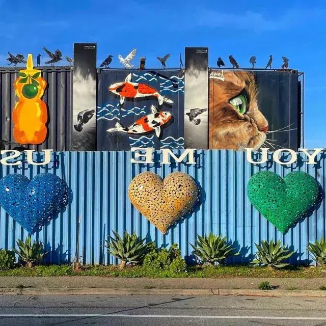 Œuvres d'art et peintures murales dans le quartier Bayview de San Francisco.